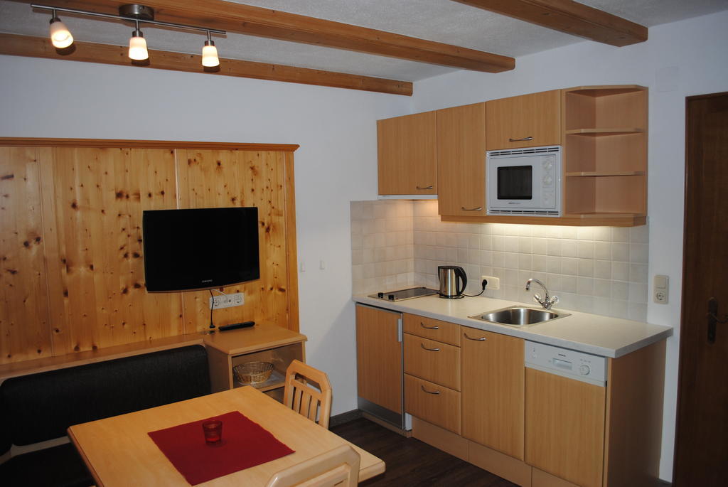 Haus Untergand Apartment Санкт Антон ам Арлберг Стая снимка